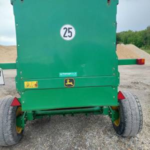 Rolo balirka John Deere 592