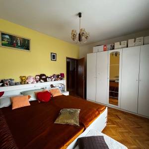 Sesvete - Stan u kući - prizemlje - 104 m2 + vrt + garaža!