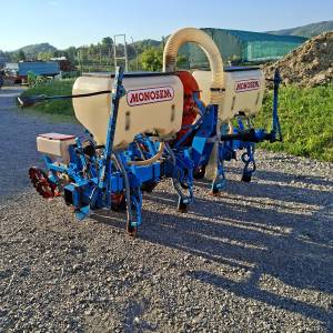 Sijačica za kukuruz MONOSEM PNU