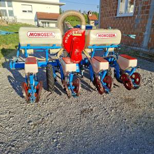 Sijačica za kukuruz MONOSEM PNU