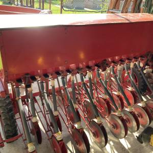 Sijačica za pšenicu i žito IMT 15 redova