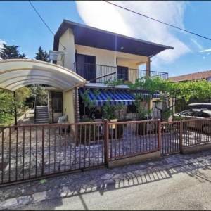 SNIŽENO! Gornji Karin kod Zadra – Samostojeća kuća s dva stana 100 m2!