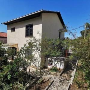 SNIŽENO! Gornji Karin kod Zadra – Samostojeća kuća s dva stana 100 m2!