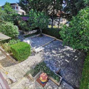 SNIŽENO! Gornji Karin kod Zadra – Samostojeća kuća s dva stana 100 m2!