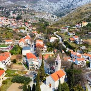 Stan: Žrnovnica, 93.00 m², dugoročni najam