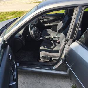 subaru legacy 2.0 121kw sa plinom automatik