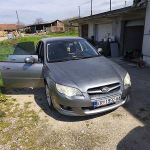 subaru legacy 2.0 121kw sa plinom automatik