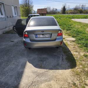 subaru legacy 2.0 121kw sa plinom automatik