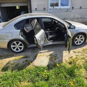 subaru legacy 2.0 121kw sa plinom automatik