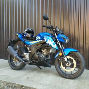 Suzuki gsx 125