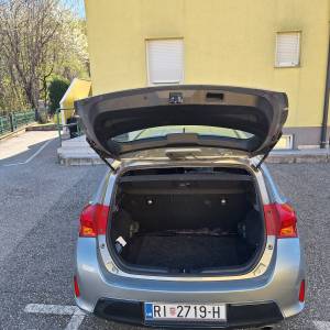 Toyota Auris, 2014. godina, 2.0 diesel, 91 kW, ručni mjenjač 6 brzina,