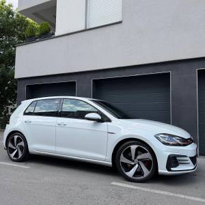 VW GOLF 7.5 GTi //54tkm//prvi vlasnik//HR auto//tvorničko stanje//