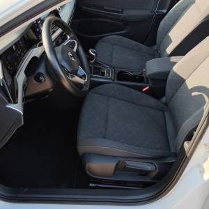 VW Golf 8 2,0 TDI 2022god. 118,000km, panorama, Q-light, keyless