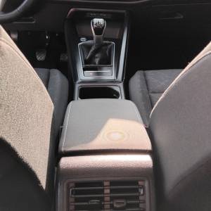 VW Golf 8 2,0 TDI 2022god. 118,000km, panorama, Q-light, keyless