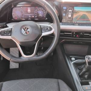 VW Golf 8 2,0 TDI 2022god. 118,000km, panorama, Q-light, keyless
