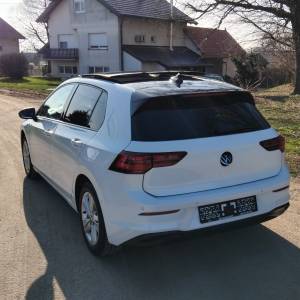 VW Golf 8 2,0 TDI 2022god. 118,000km, panorama, Q-light, keyless
