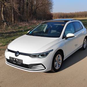 VW Golf 8 2,0 TDI 2022god. 118,000km, panorama, Q-light, keyless