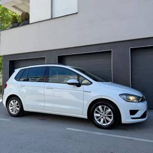 VW GOLF SPORTSVAN 1.6TDI //144tkm//prvi vlasnik//servisna+računi//