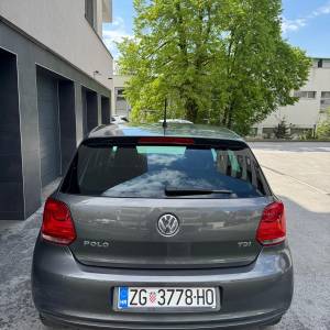 VW POLO 1.6TDI /prvi vlasnik/HR auto/servisna+računi/klima/odličan/