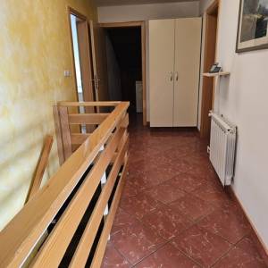 Zagreb - Brestje, Tupekova, 4-sobni stan 85m2, terasa 11,60m2, 2VPM