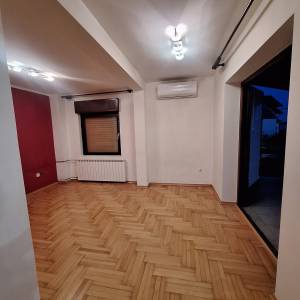 Zagreb - Brestje, Tupekova, 4-sobni stan 85m2, terasa 11,60m2, 2VPM