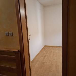 Zagreb - Brestje, Tupekova, 4-sobni stan 85m2, terasa 11,60m2, 2VPM