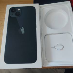 Apple iPhone 13 128 GB + KALJENO STAKLO + 2 X FUTROLA