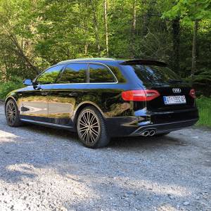 AUDI A4 AVANT 2.0 TDI S-LINE B8.5 2015G