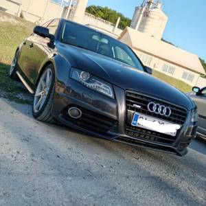 AUDI A4 B8