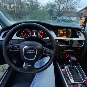 AUDI A4 B8