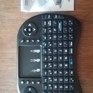 Bežična usb touch-tipkovnica
