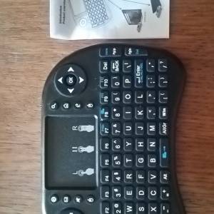 Bežična usb touch-tipkovnica