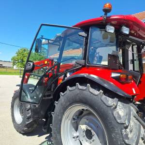 Case IH Farmall 95A
