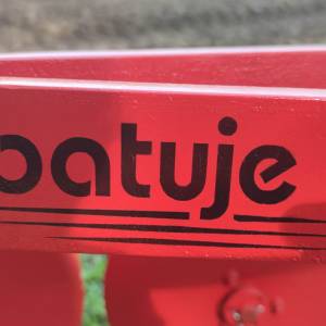 Dvobrazni plug Batuje 8 cola za traktor Tomo Vinković Iseki Kubota