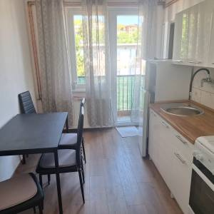 Gajnice, 40m2, renoviran 2026, odmah useljiv