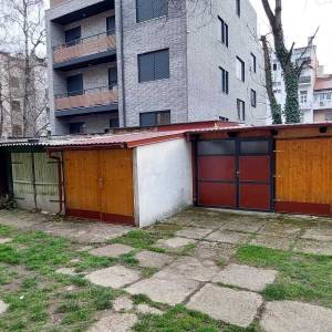 Garaža Rendićeva10 (ulaz Maksimirska 51A )