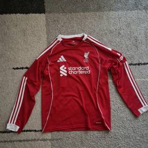 Gravenberch Liverpool 25/26 L dres