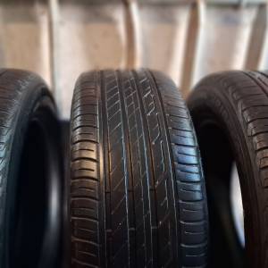 Gume ljetne Bridgestone 215/60/16 - 4 kom.
