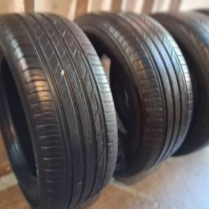Gume ljetne Bridgestone 215/60/16 - 4 kom.