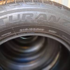 Gume ljetne Bridgestone 215/60/16 - 4 kom.