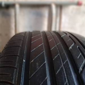 Gume ljetne Bridgestone 215/60/16 - 4 kom.