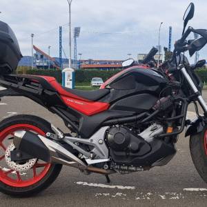 HONDA NC750 SA, sa puno dodatne opreme, povoljno prodajem
