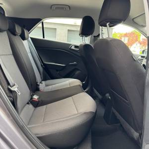 HYUNDAI i20 //179tkm//prvi vlasnik//HR auto//klima//odličan//