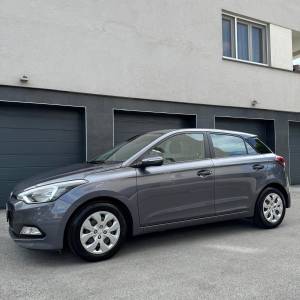 HYUNDAI i20 //179tkm//prvi vlasnik//HR auto//klima//odličan//