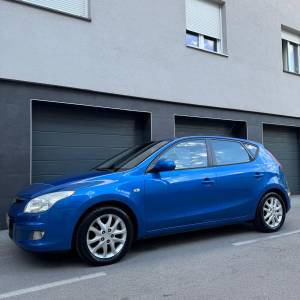 HYUNDAI i30 //94tkm//prvi vlasnik//HR auto//klima//odličan//