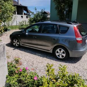 HYUNDAJ i30 CW u odličnom stanju