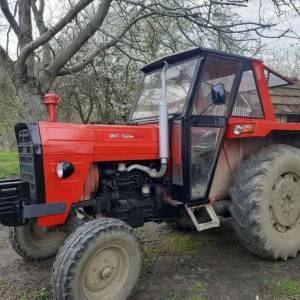 IMT 560 1988g 1VLASNIK PAPIRI UREDNI HITNO 2,650e 0997818423