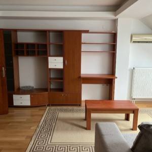 IZNAJMLJUJE SE STAN U OSIJEKU DONJI GRAD