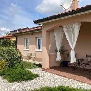 Izuzetna prilika! Roč, villa s bazenom, 180m2, 1000m2 okučnice