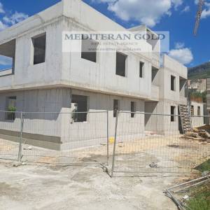 Kaštel Gomilica, novogradnja, cijena sa parkrnim mjestom 3.150€/m2